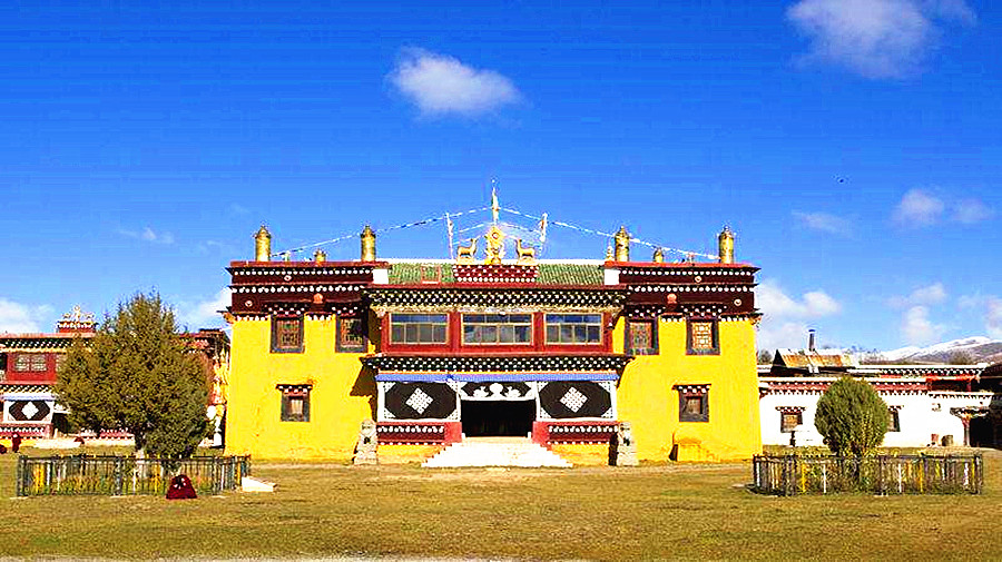 Lhagang Monastery.jpg