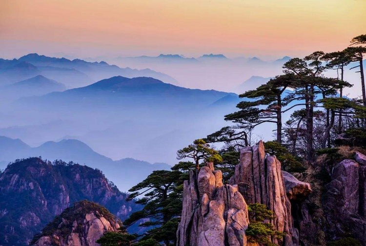 Mount-huangshan-2.jpg