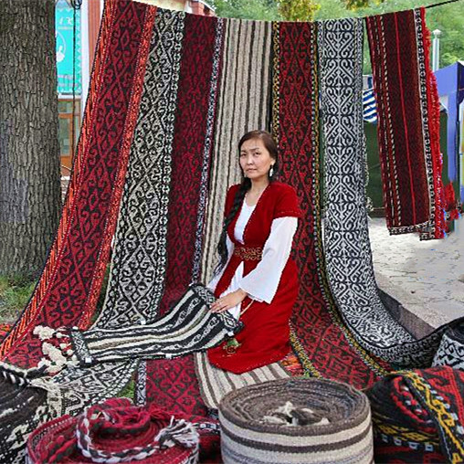 Handicraft carpets
