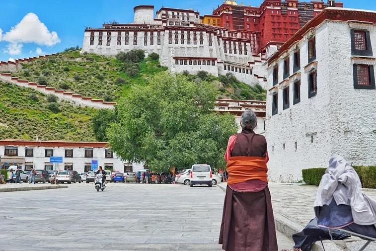 Lhasa-potala-palace.jpg
