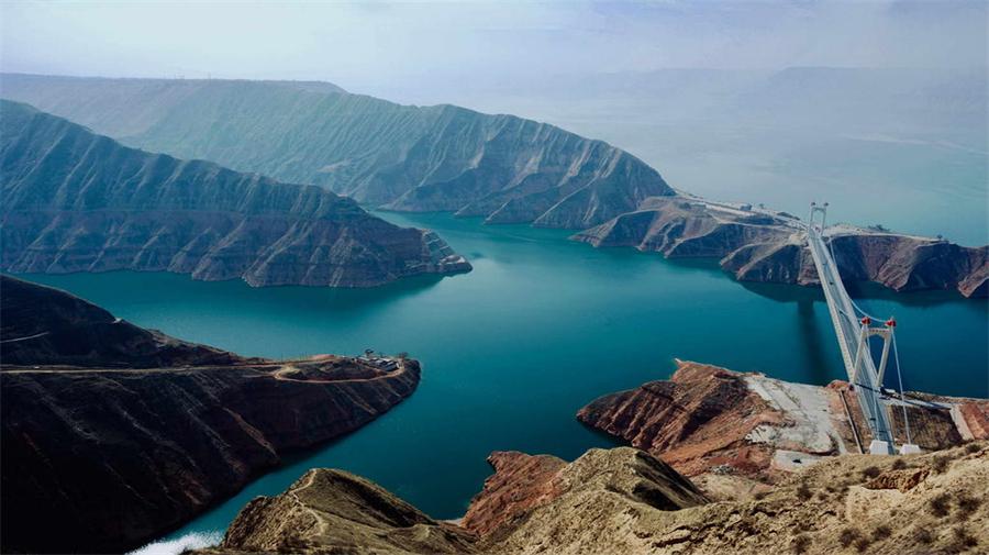 Liujiaxia-reservoir.jpg