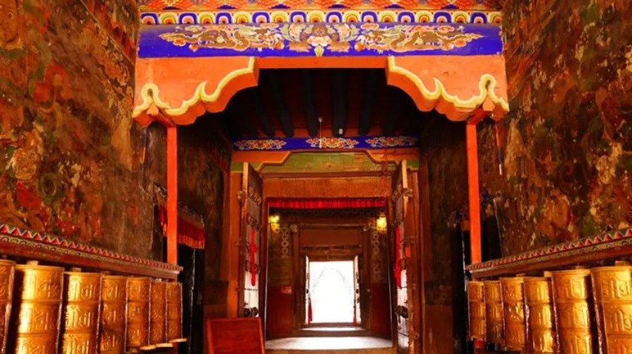 Sakya Monastery..jpg