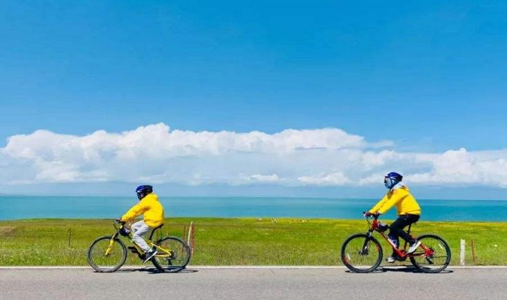 Biking around Qinghai Lake.png