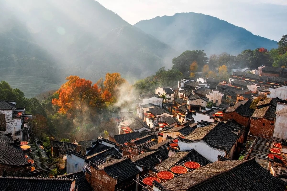 4 Days Jiangxi Culture Tour: Nanchang, Mt. Lu, Jingdezhen and Wuyaun